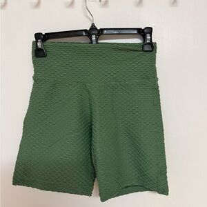 BBB Green Textured Women's Shorts